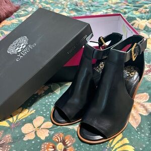 Vince Camuto Sandal